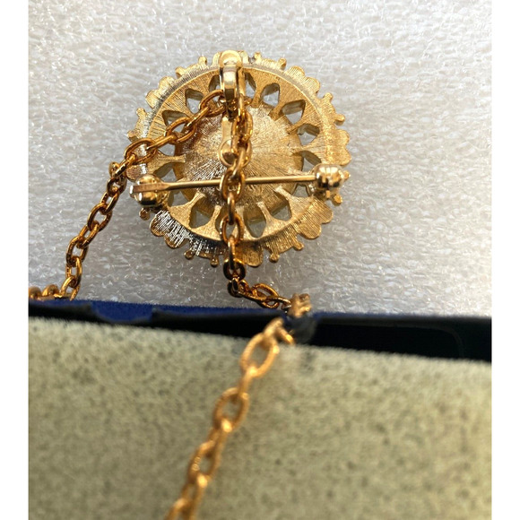 Vintage Avon Pendant Sun Brilliants Pin Necklace Brooch Faux Green Peridot w Box - Picture 5 of 5